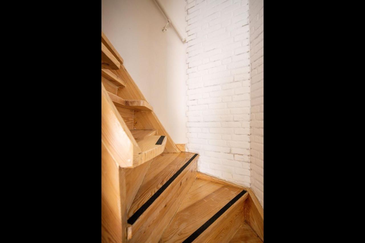 Lapa 3Bdr Duplex W/ Balcony By Lovelystay Lisbon Luaran gambar
